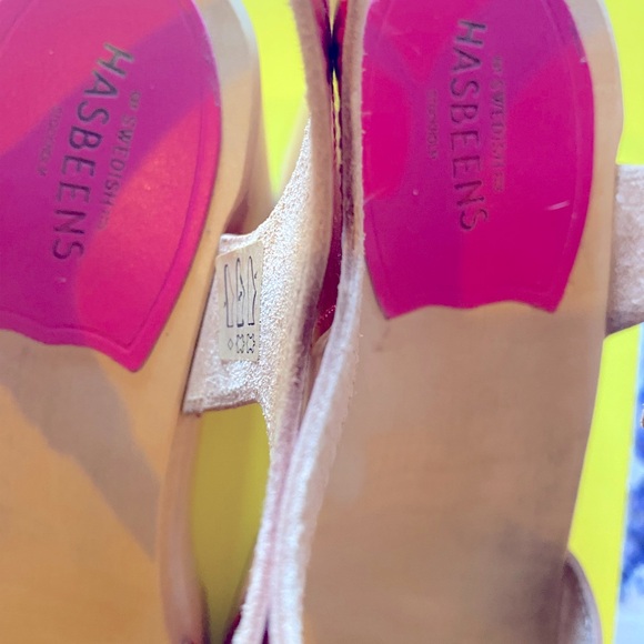 Swedish Hasbeens Red Metallic Sandals Size 39 Women’s - Picture 2 of 9